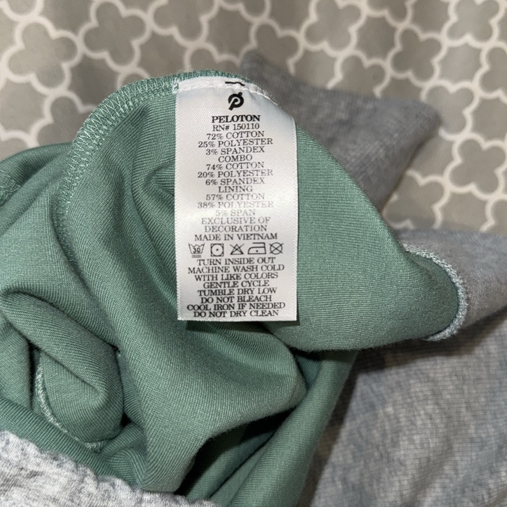 Peloton Drawstring Sweatshirt Small - image 3